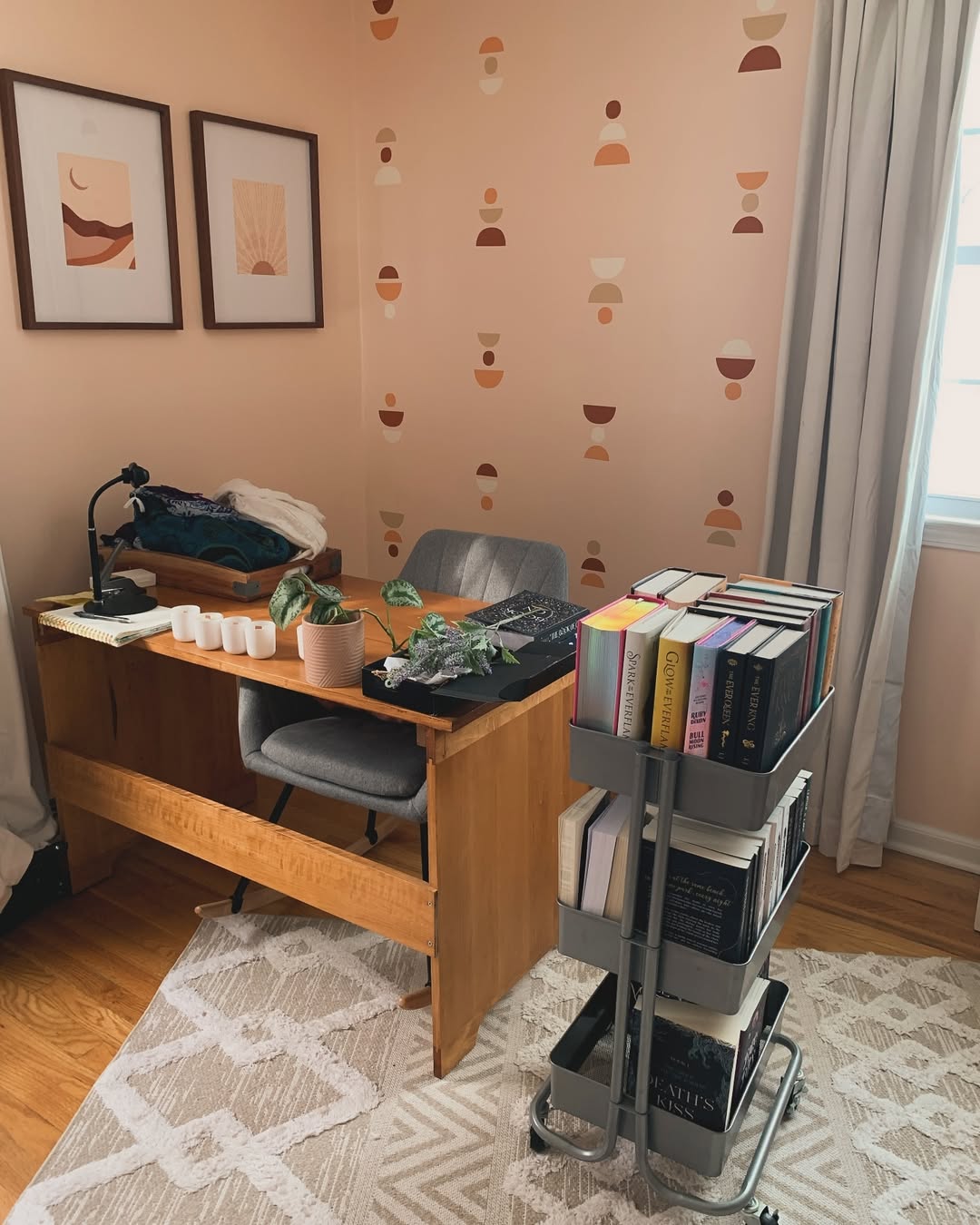 college desk organization