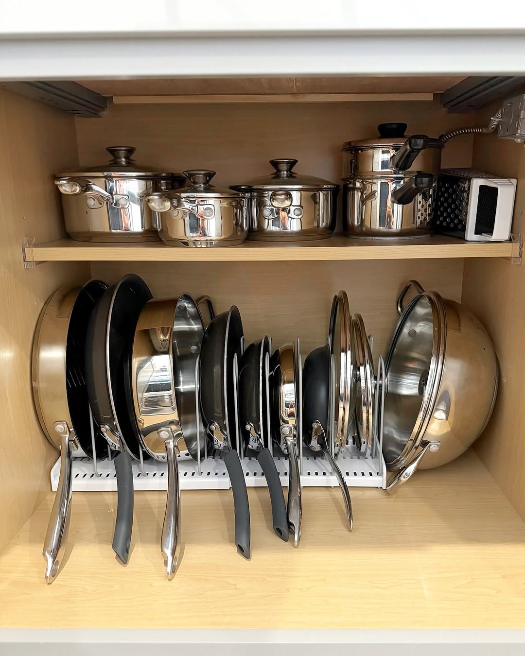 pot and pan organizer kitchen