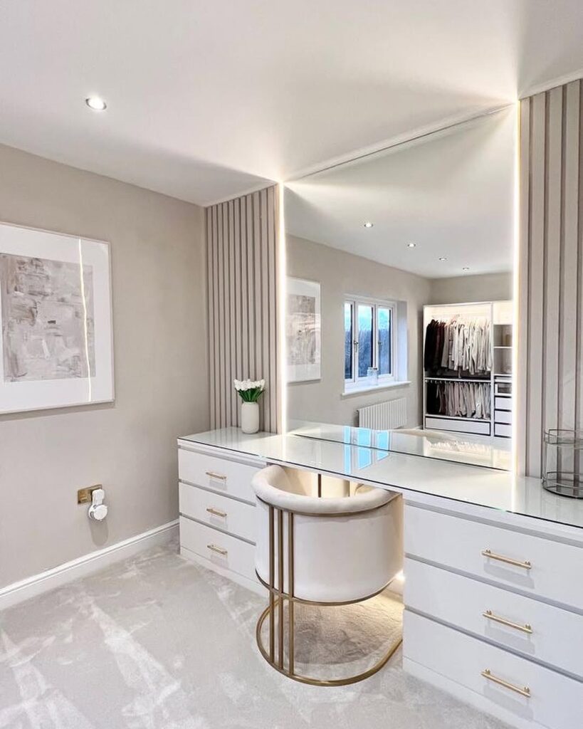 small bedroom vanity ideas